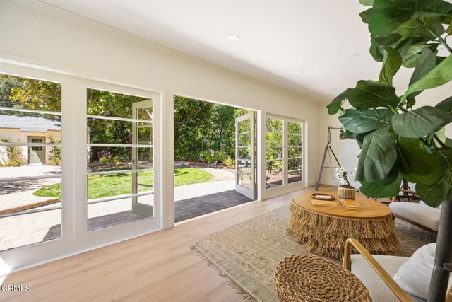 3080 Menlo Drive, Glendale, CA 91208