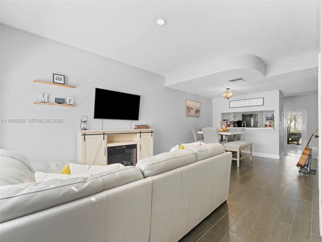 11051 Sand Piper Ct, Tamarac, FL 33321