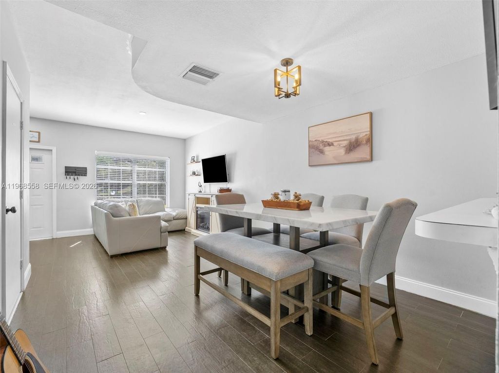 Image 1 of property listing at 11051 Sand Piper Ct, Tamarac, FL 33321