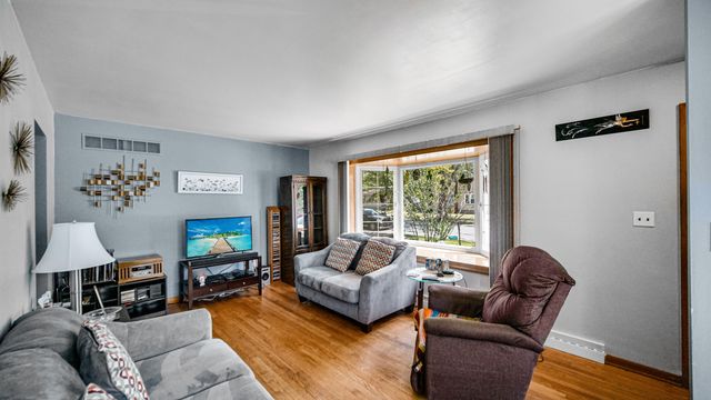 2935 Strong Street, Highland, IN 46322
