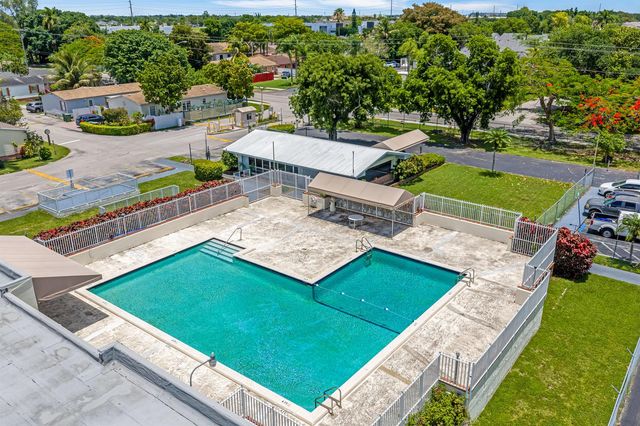 220 NE 12th Avenue 44, Homestead, FL 33030