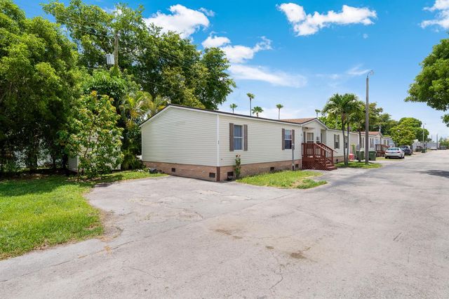 220 NE 12th Avenue 44, Homestead, FL 33030