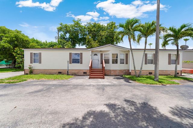 220 NE 12th Avenue 44, Homestead, FL 33030