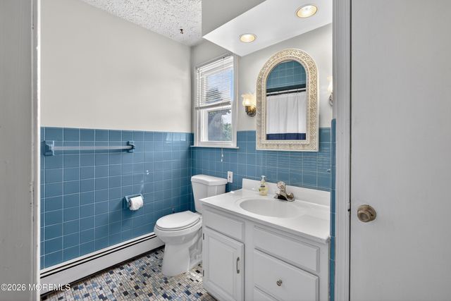 21 Dover Street 1, Toms River, NJ 08753