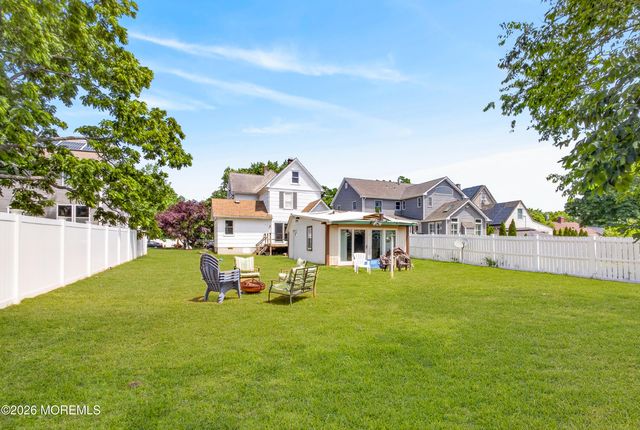 21 Dover Street 1, Toms River, NJ 08753