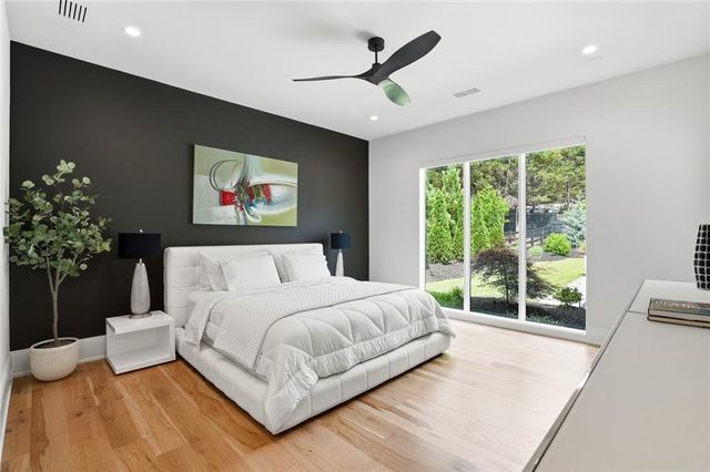 1267 Thomas Circle, Roswell, GA 30075