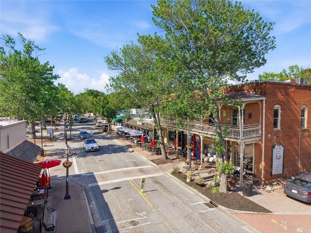 1267 Thomas Circle, Roswell, GA 30075