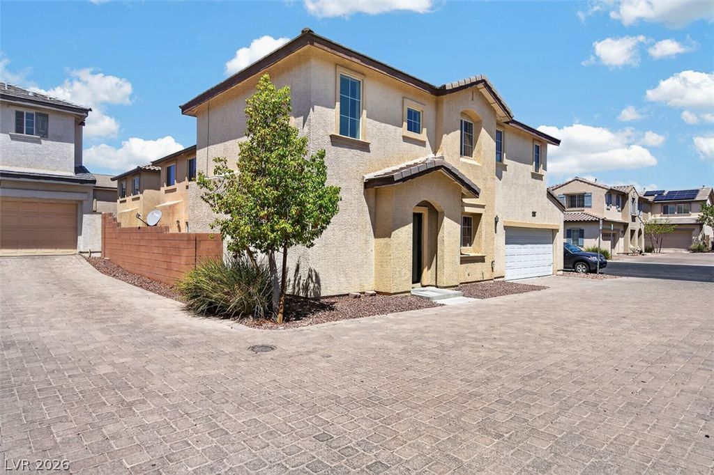 1005 Shades End Avenue, North Las Vegas, NV 89081 — photo 2