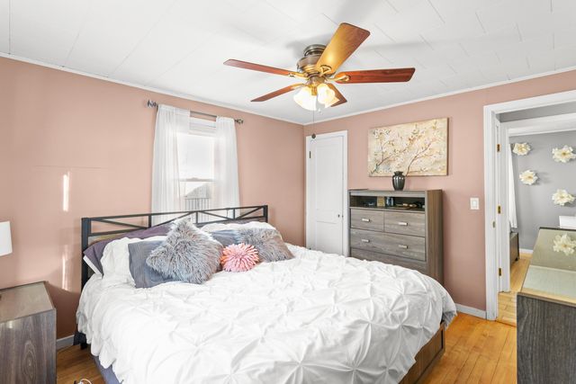 221 Elgin Avenue, Manchester, NH 03104