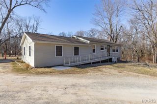 4279 EE Highway, Farmington, MO 63640