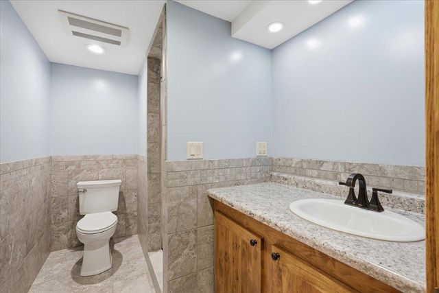 357 6th Street N, Bayport, MN 55003