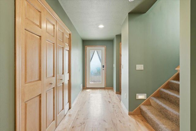 357 6th Street N, Bayport, MN 55003