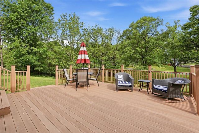 357 6th Street N, Bayport, MN 55003