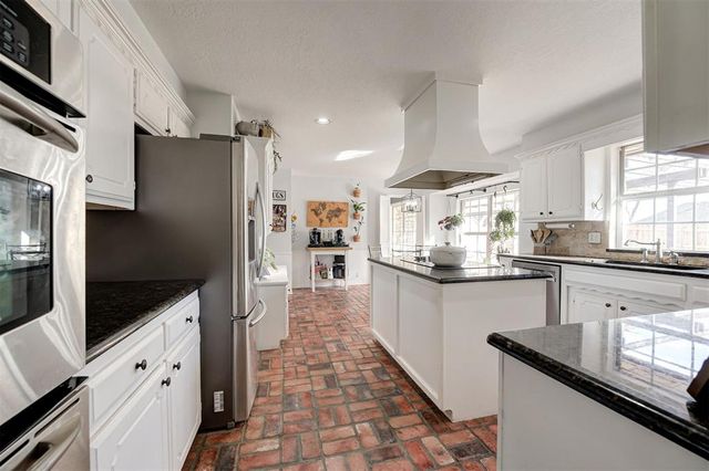 2508 Malvern Court, Edmond, OK 73034