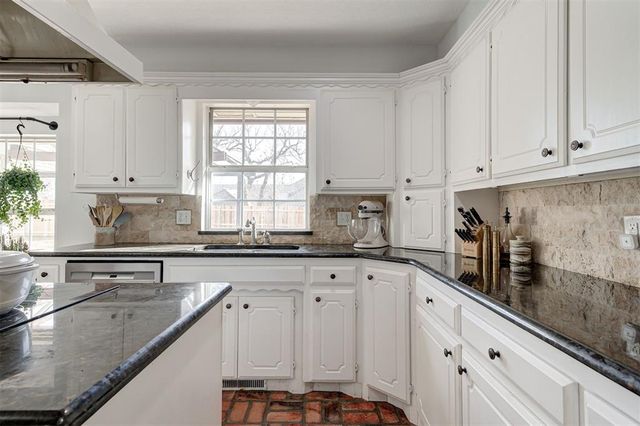 2508 Malvern Court, Edmond, OK 73034