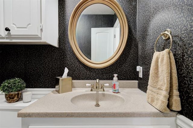 2508 Malvern Court, Edmond, OK 73034