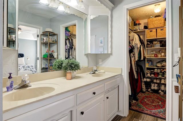 2508 Malvern Court, Edmond, OK 73034