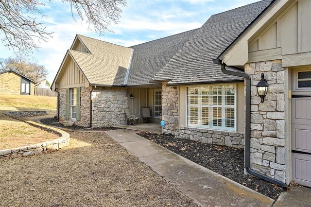 2508 Malvern Court, Edmond, OK 73034