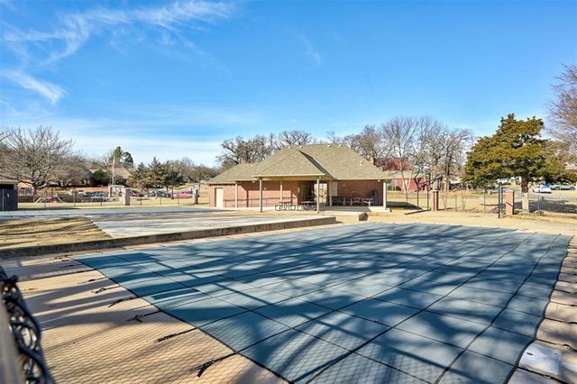 2508 Malvern Court, Edmond, OK 73034