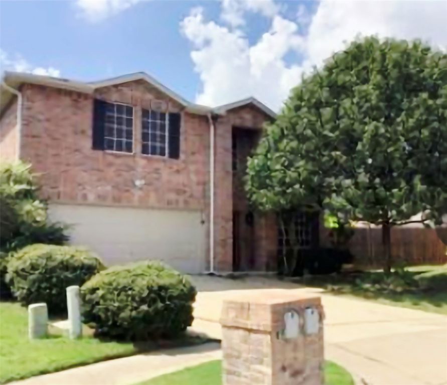 8402 Plantain Court, Arlington, TX 76002