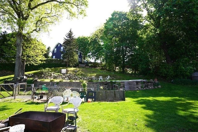 43 Alpine Pl, Franklin, MA 02038