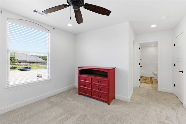 201 Grimsdell Circle, Cave Springs, AR 72718