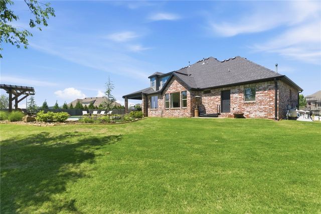 201 Grimsdell Circle, Cave Springs, AR 72718