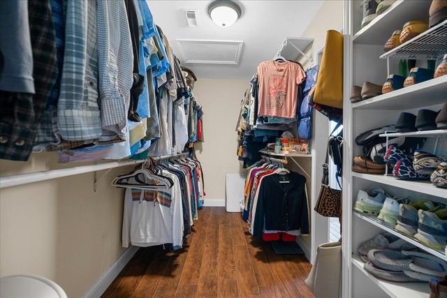 737 Summerwood DR, New Braunfels, TX 78130