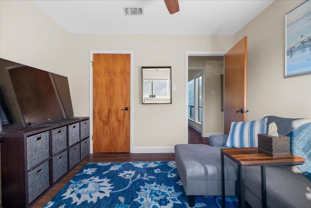 737 Summerwood DR, New Braunfels, TX 78130