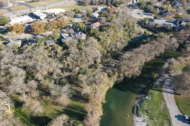 737 Summerwood DR, New Braunfels, TX 78130