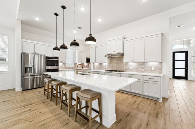 105 Peaceful Serenity DR, Georgetown, TX 78628