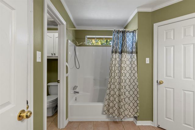 6903 Gold Street, Greenville, TX 75402