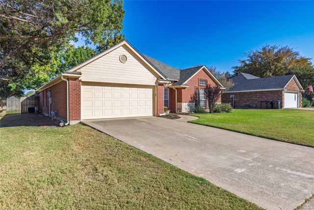 6903 Gold Street, Greenville, TX 75402