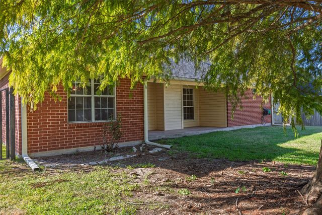 6903 Gold Street, Greenville, TX 75402