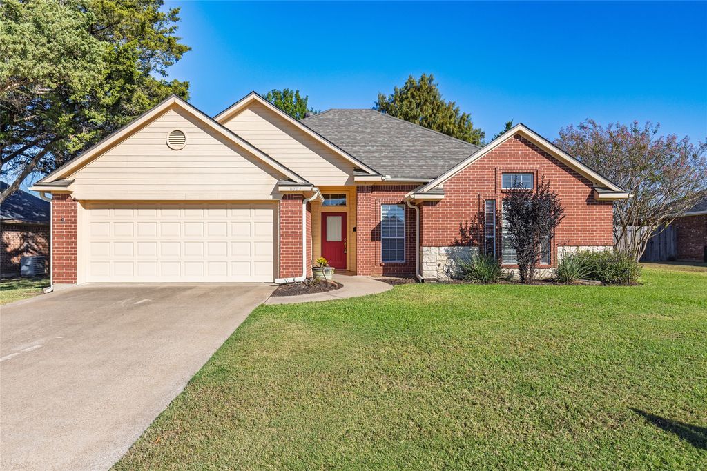 6903 Gold Street, Greenville, TX 75402