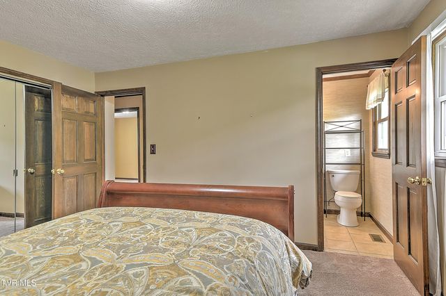 2000 Pinebrook Drive, Kingsport, TN 37660