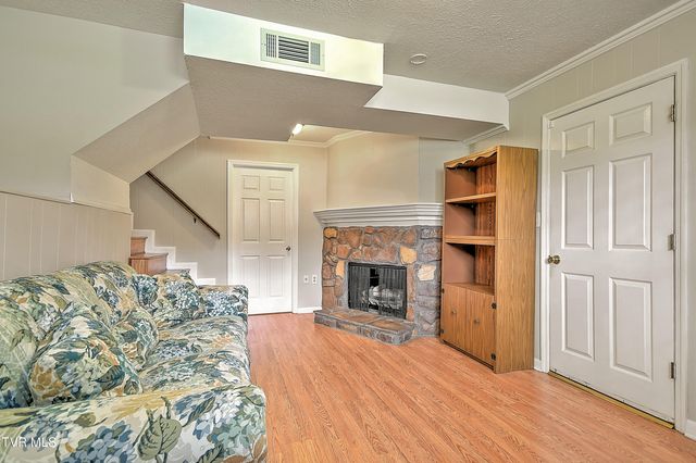 2000 Pinebrook Drive, Kingsport, TN 37660