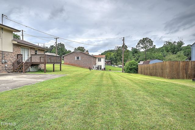 2000 Pinebrook Drive, Kingsport, TN 37660