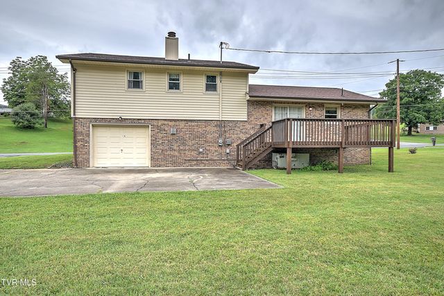 2000 Pinebrook Drive, Kingsport, TN 37660