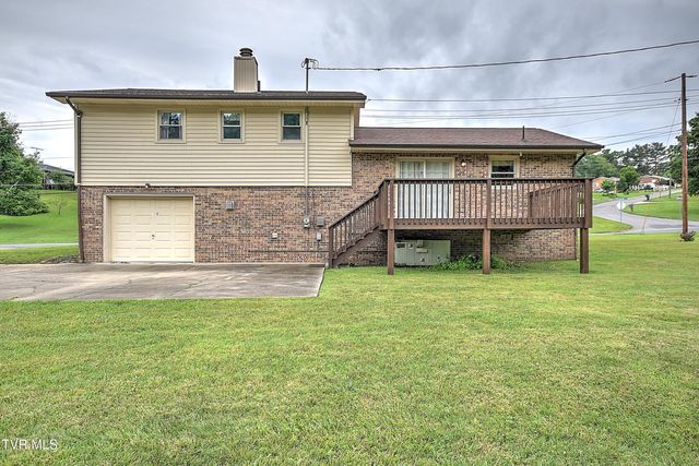 2000 Pinebrook Drive, Kingsport, TN 37660