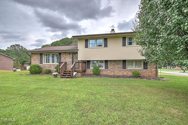 2000 Pinebrook Drive, Kingsport, TN 37660