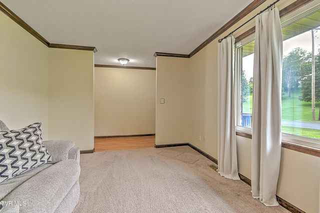 2000 Pinebrook Drive, Kingsport, TN 37660