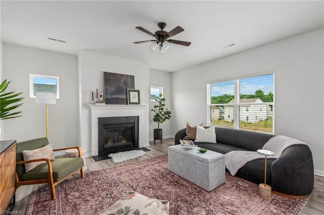 454 Infinity Circle, Winston-salem, NC 27103