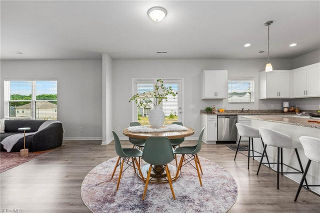 454 Infinity Circle, Winston-salem, NC 27103