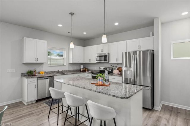 454 Infinity Circle, Winston-salem, NC 27103