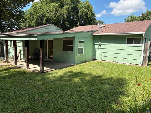 3415 SE Massachusetts AVE, Topeka, KS 66605