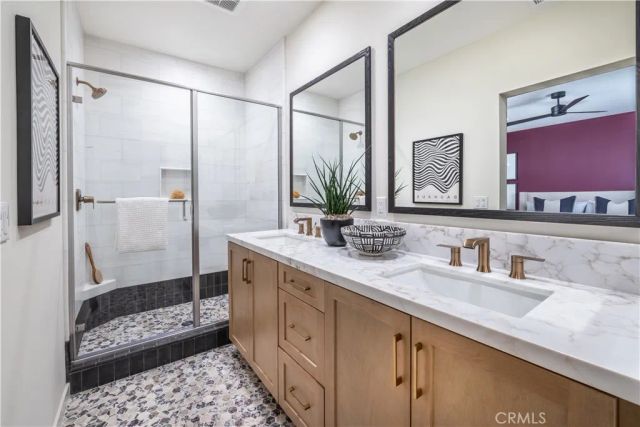 911 Estrella Road, San Marcos, CA 92078