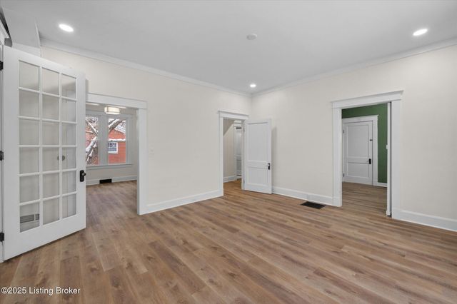 203 N 5th Ave, La Grange, KY 40031