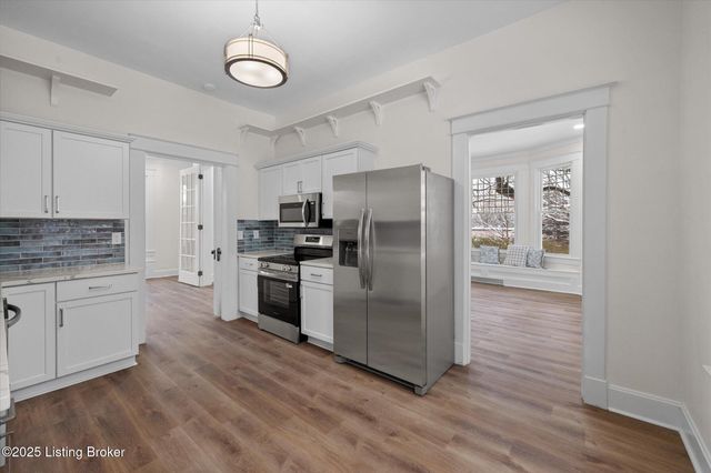 203 N 5th Ave, La Grange, KY 40031