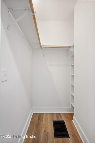 203 N 5th Ave, La Grange, KY 40031